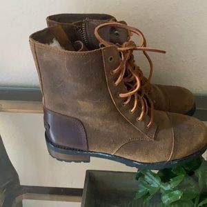 I am selling this UGG I used it one time only